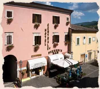Hotel Centrale Cascia Exterior photo